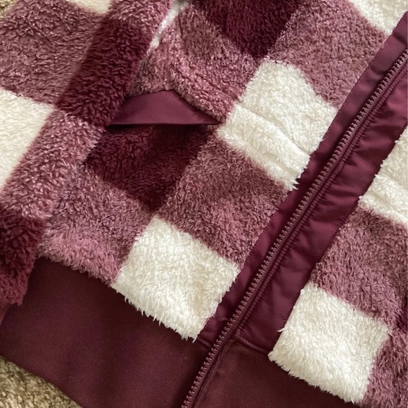 North face jacket - Picture 2 of 3